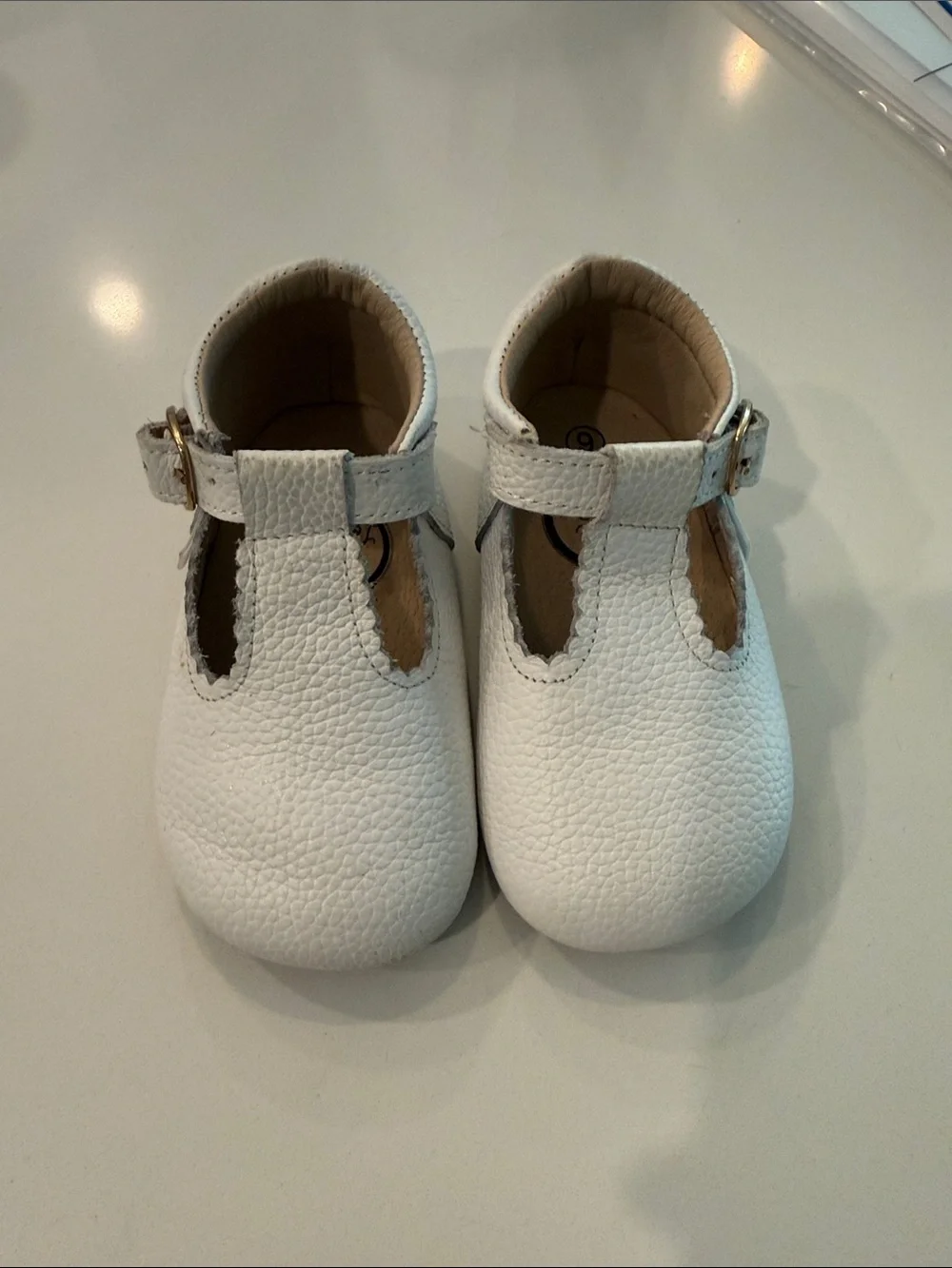 Little Love Bug T Bar white